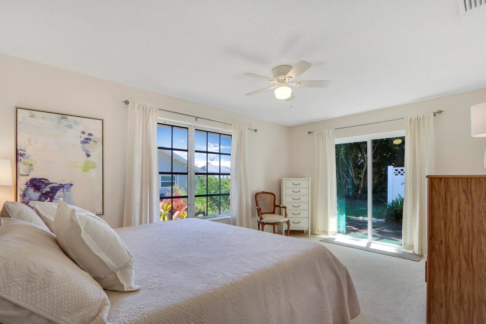 THE SOUNDINGS - Residential Lease