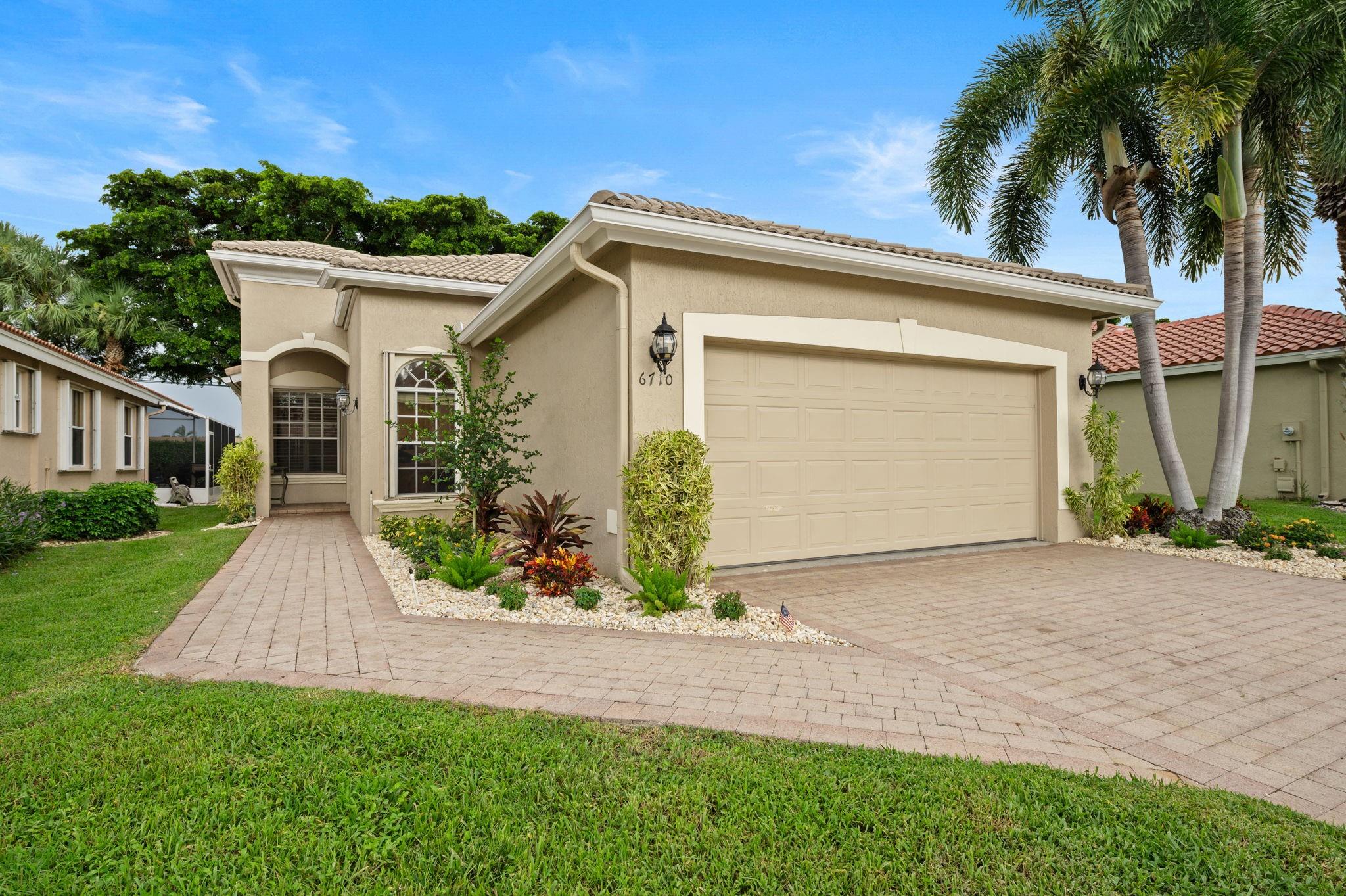 This spacious 2 bedroom, 2 bath villa with a 2-car garage is waiting for its new owner. Priced as the lowest in the community, this home features a brand-new A/C system and endless potential. With a little TLC, you can transform it into your dream home!
Located in the sought-after 55+ active community of Villa Borghese, residents enjoy a vibrant lifestyle with tennis, pickleball, bocce, billiards, arts & crafts, live entertainment, and numerous social clubs to stay active and connected.
Don’t miss your chance to own in this wonderful community at an unbeatable value!