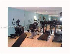 VILLAGE PARK AT OAKLAND C - Residential Lease