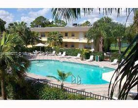 VILLAGE PARK AT OAKLAND C - Residential Lease