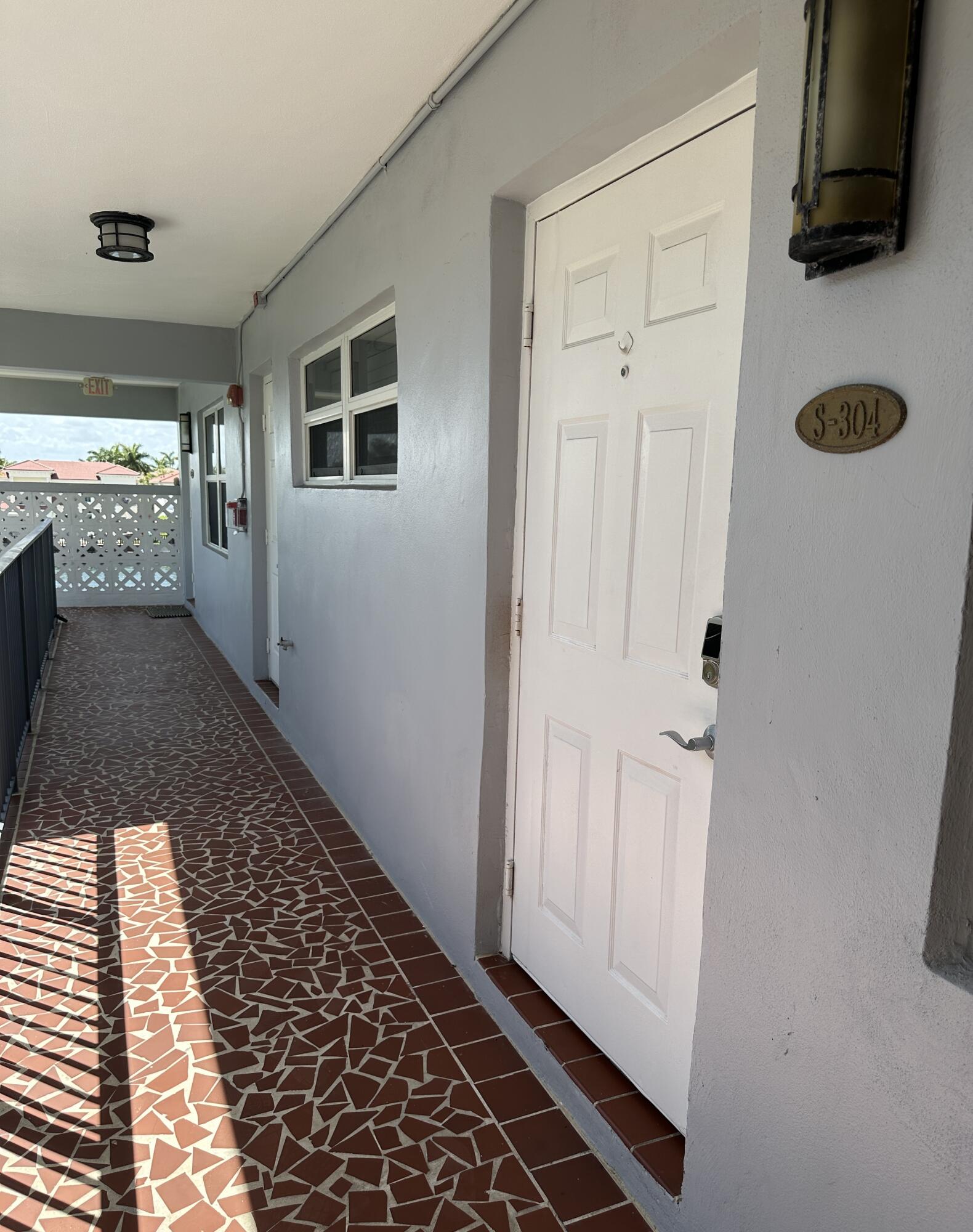 WATERWAY @ HOLLYWOOD BEACH CONDO - Residential