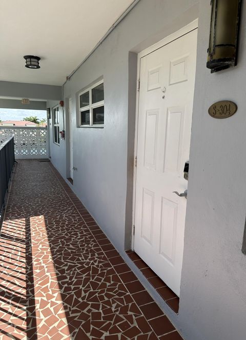 Tiny photo for 2600 S Ocean Drive #S304, Hollywood, FL 33019 (MLS # B26013264)