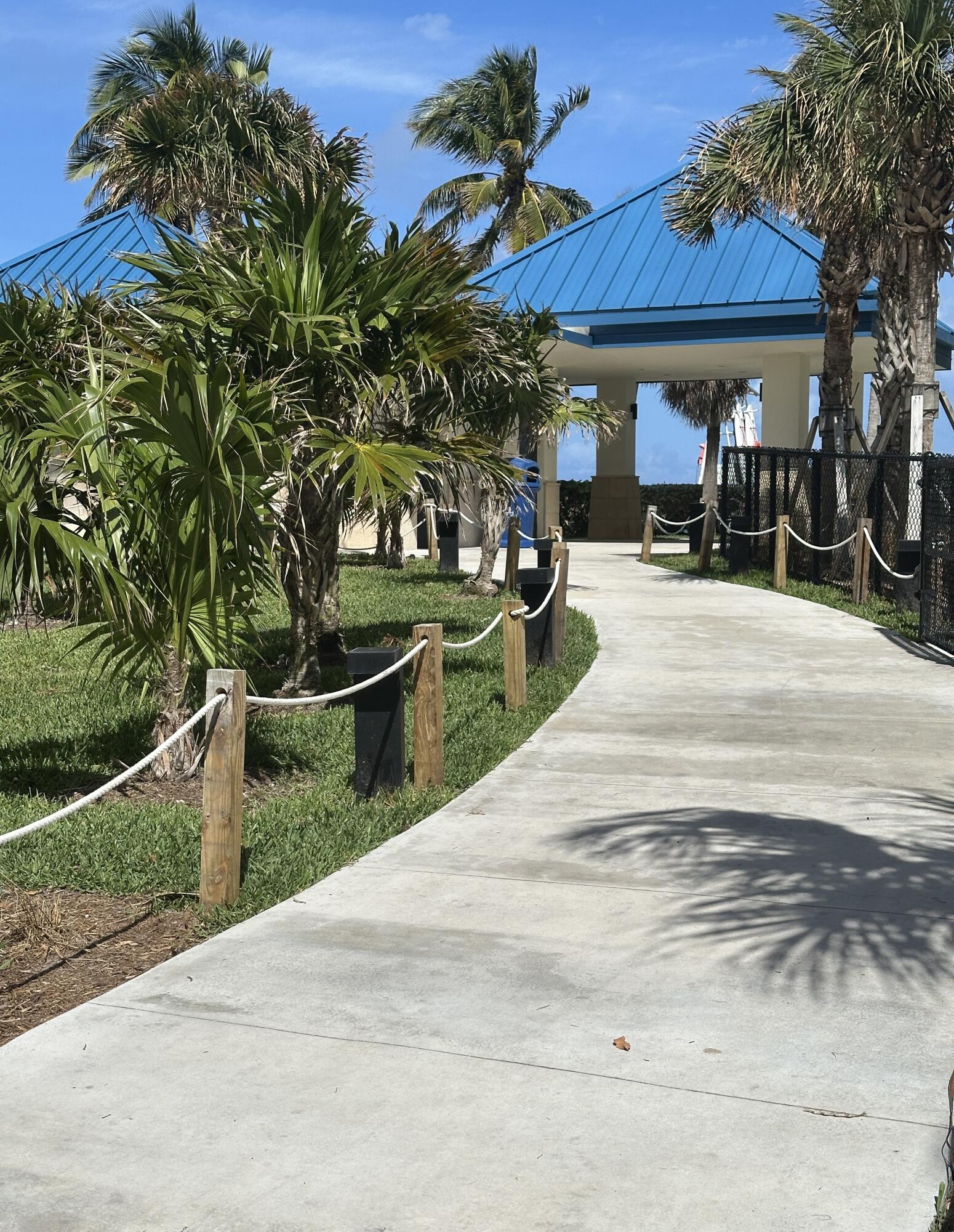 WATERWAY @ HOLLYWOOD BEACH CONDO - Residential