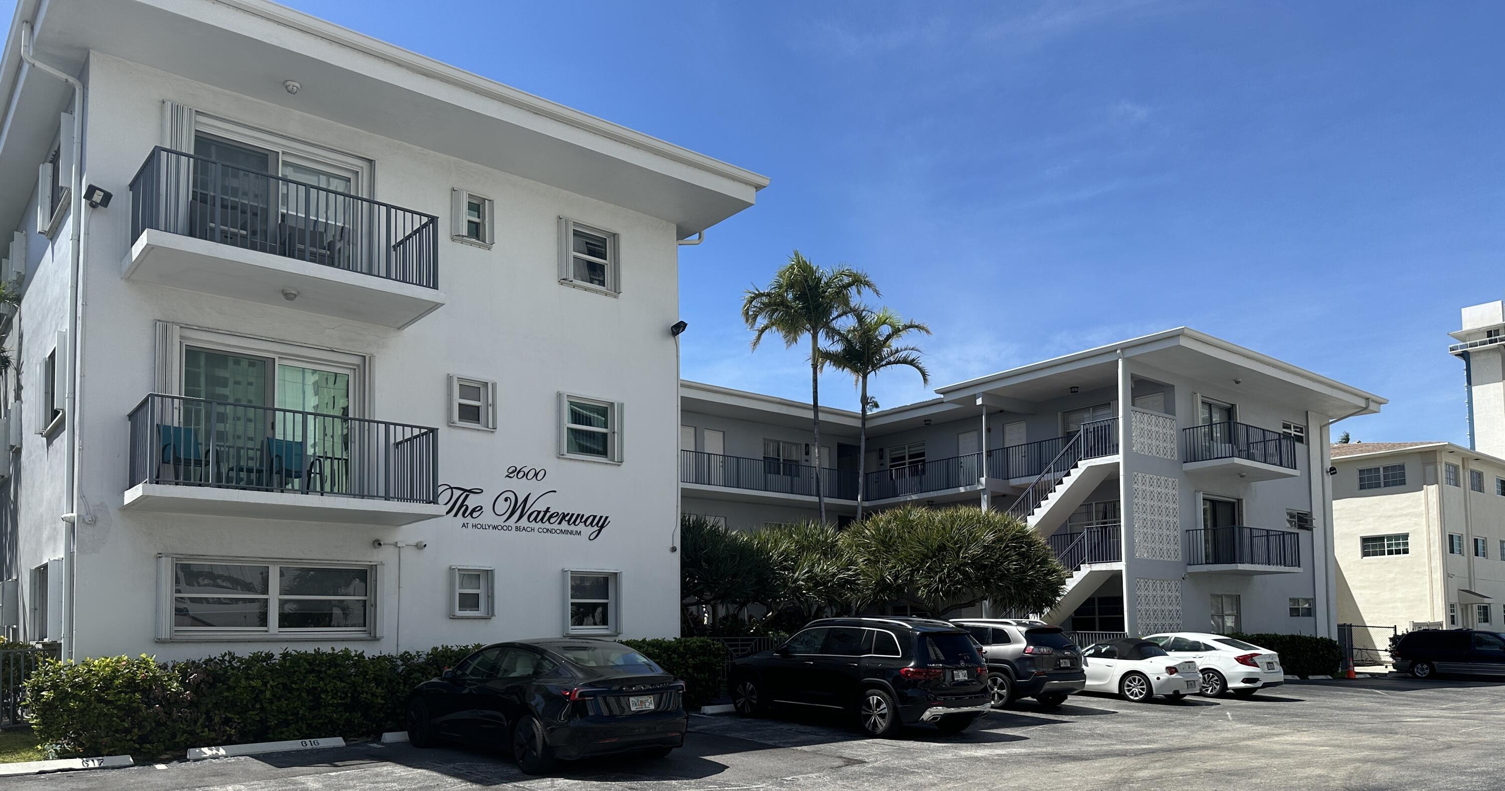 2600 S Ocean Drive S304