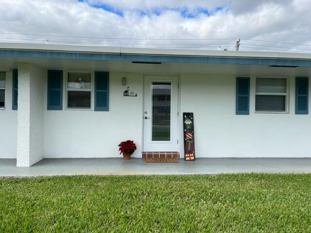 Photo of 1119 Lake Terrace Ter #111, Boynton Beach, FL 33426 (MLS # R10763213)
