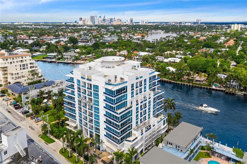 La Rive - Residential