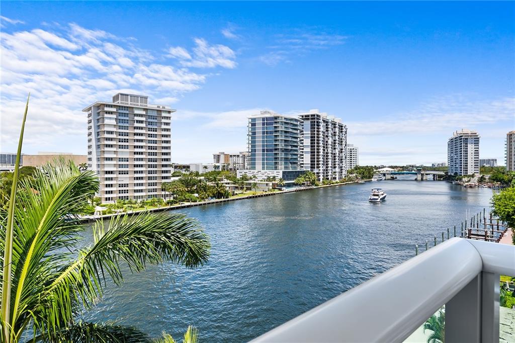 La Rive - Residential