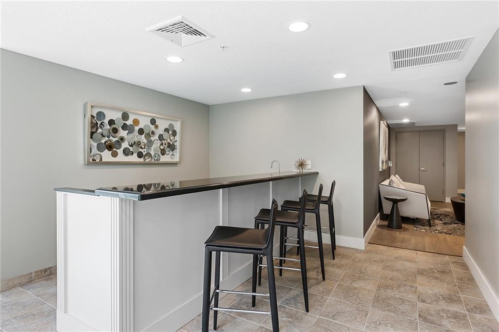 La Rive - Residential
