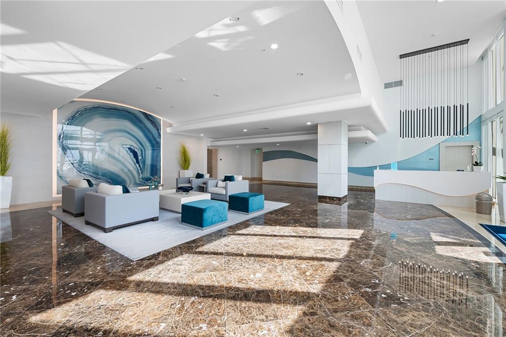 La Rive - Residential