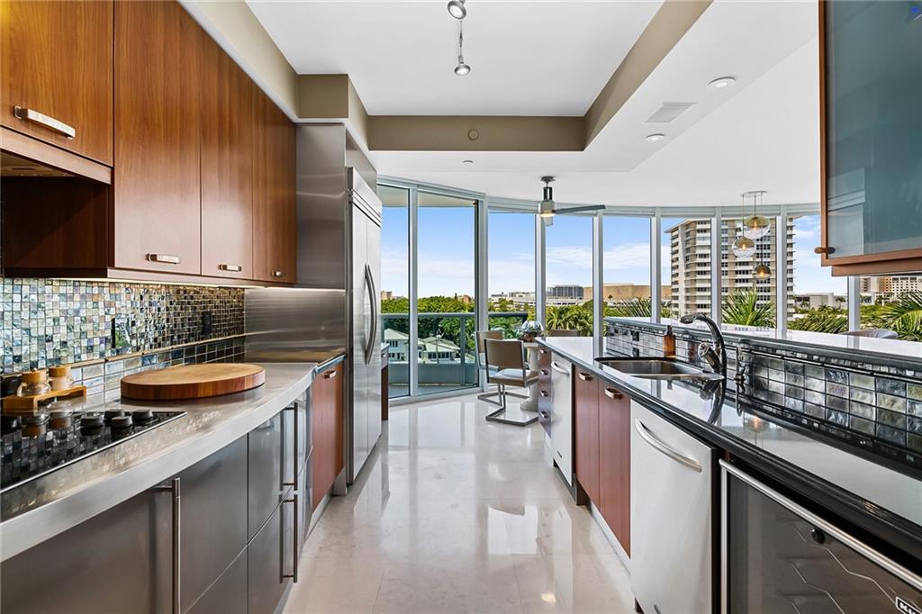 La Rive - Residential