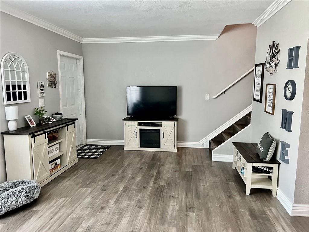 Townhomes of Oriole - Residential