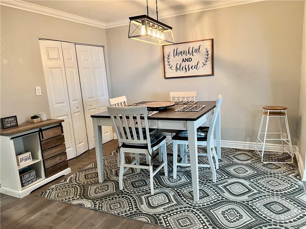 Townhomes of Oriole - Residential