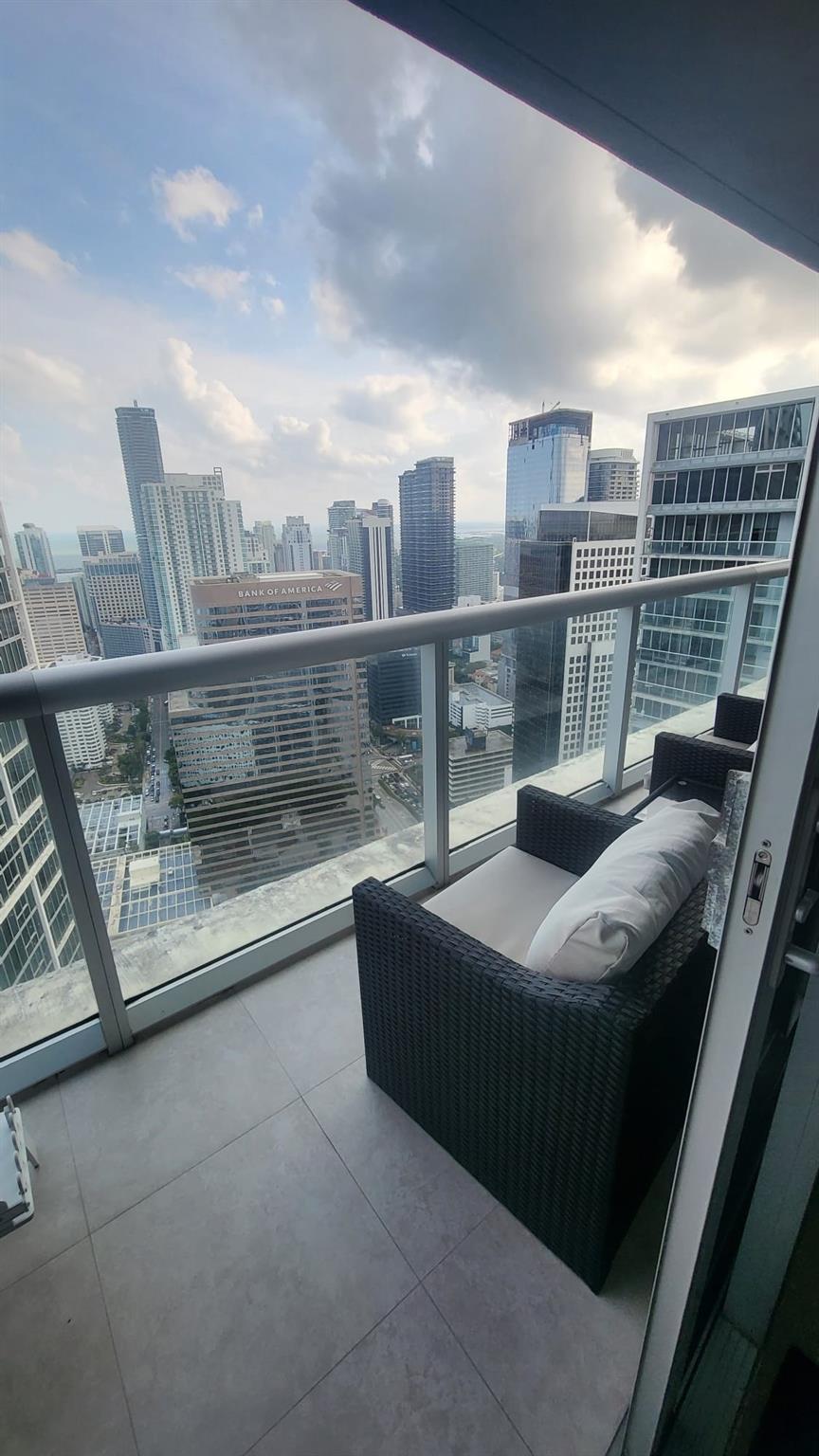 Iconbrickell - Residential