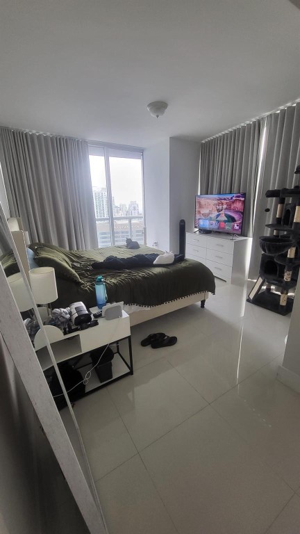 475 Brickell Avenue 4913