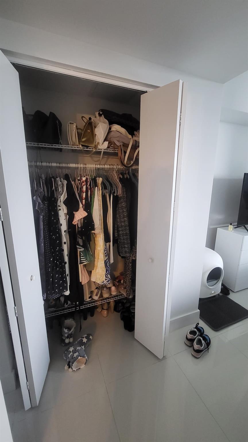 Iconbrickell - Residential