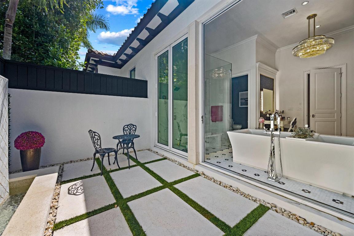 CYPRESS ISLAND OF PALM BEACH POLO & COUN - Residential