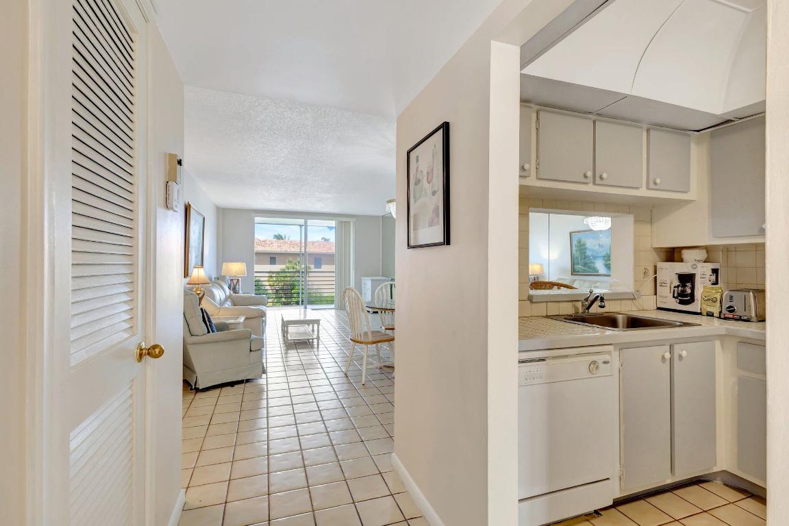 PARADISE HARBOUR CONDO - Residential