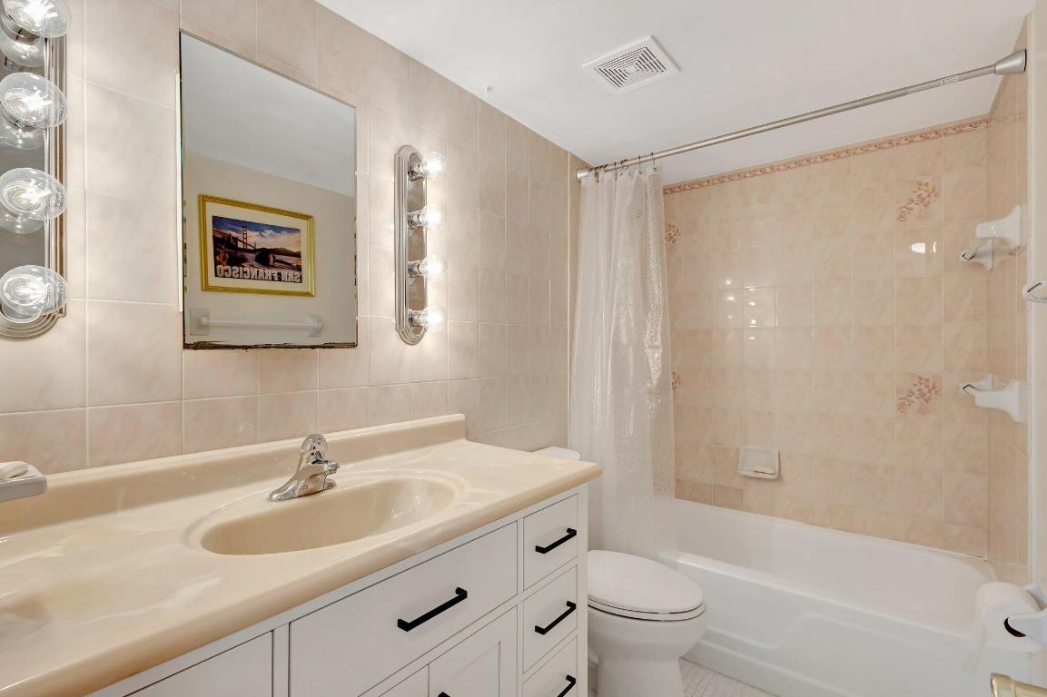 PARADISE HARBOUR CONDO - Residential