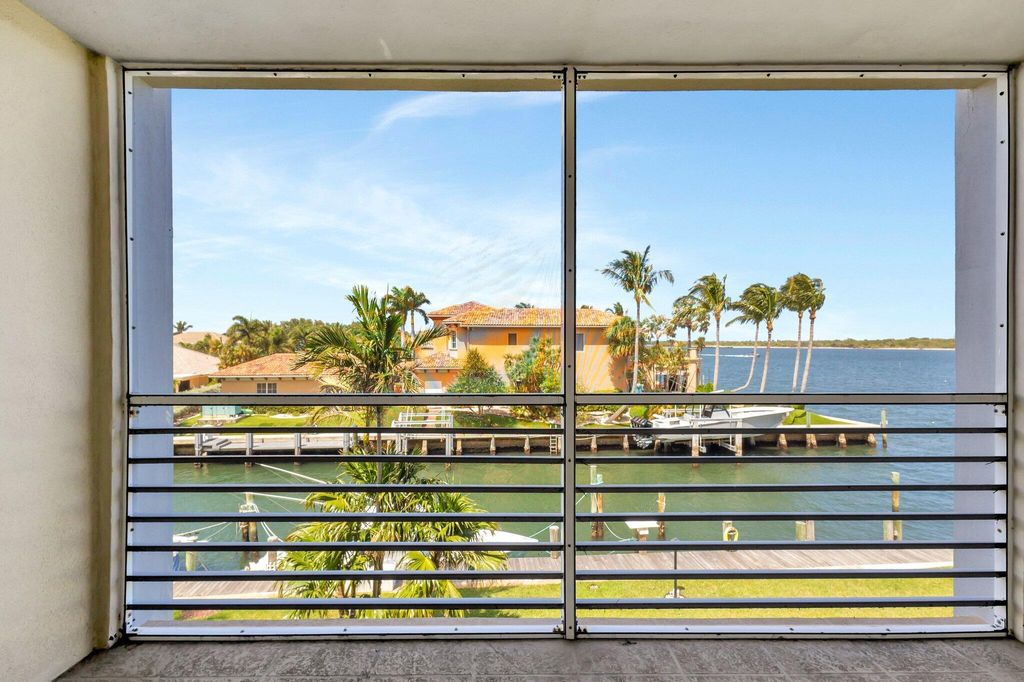 Photo of 105 Paradise Harbour Boulevard #307, North Palm Beach, FL 33408 (MLS # R11146915)