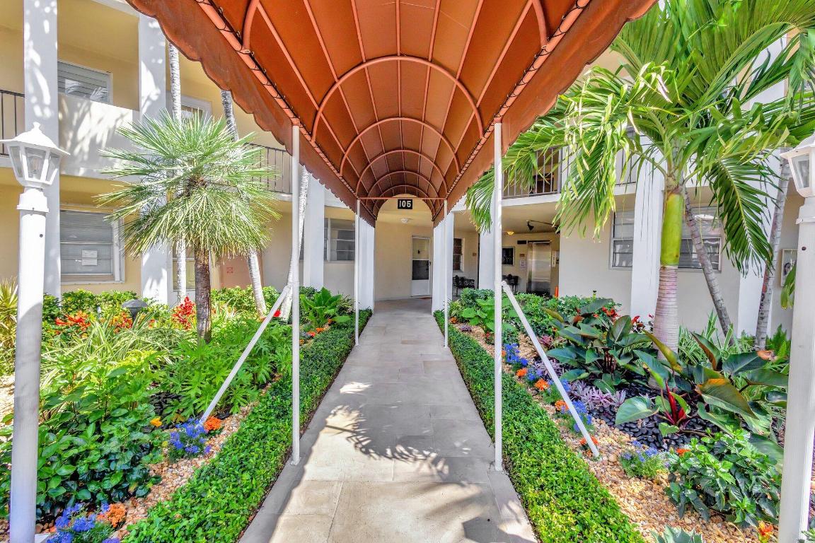 PARADISE HARBOUR CONDO - Residential