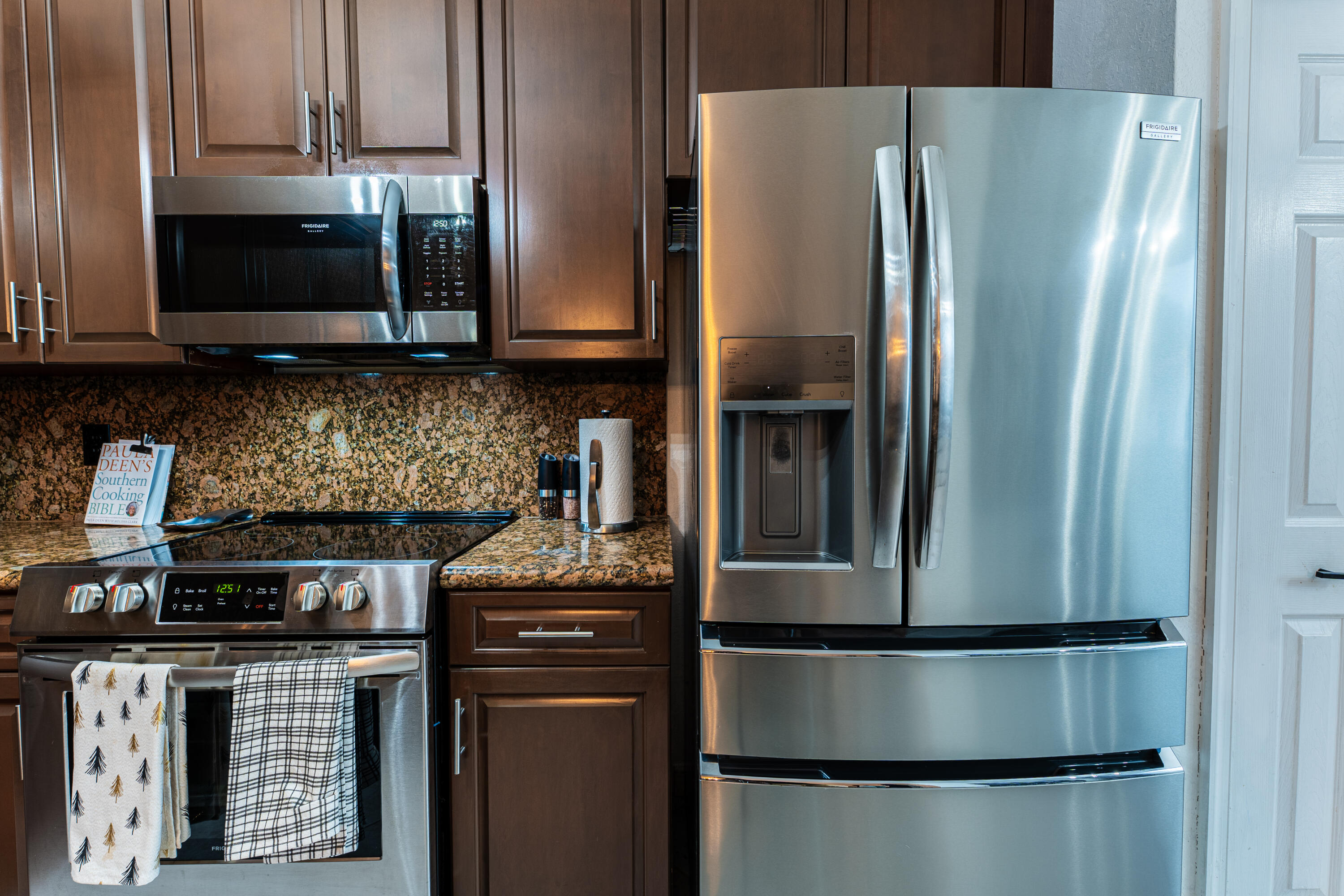 COASTAL BAY COLONY - Residential