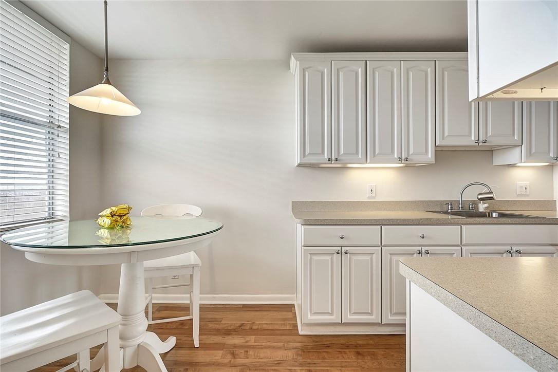 250 Jacaranda Dr 606