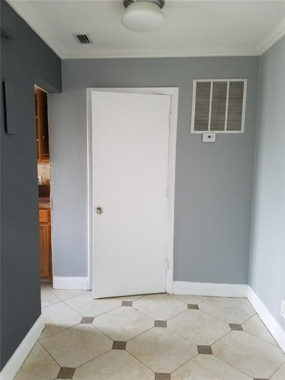 CONDO EAST OF US1. TASTEFULLY PAINTED. BEAUTIFUL REMODELED KITCHEN WITH GRANITE COUNTER TOPS AND CHERRY WOOD CABINETRY. REMODELED BATHROOM WITH FRAMELESS SHOWER DOOR. GORGEOUS CERAMIC TILE FLOORING ALL THOUGHT OUT THE UNIT. 3 YEARS OLD AIR CONDITIONING UNIT. ONLY 1.2MILES TO THE REINVENTED POMPANO BEACH. 1 ASSIGNED PARKING SPACE. COMMUNITY LAUNDRY. CONVENIENTLY LOCATED ACROSS FROM FASHION SQUARE MALL, MUVICO, WHOLE FOODS, RESTRUANTS, BANKS, ETC. BUILDING HAS BEEN PAINTED LAST YEAR. GREAT LOCATION AT A GREAT PRICE. NO PETS ALLOWED. GREAT TENANT UNTIL AUGUST 2022.
