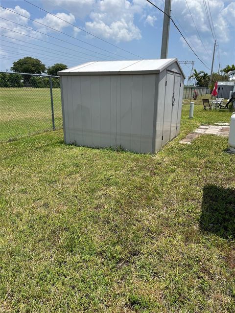 Mobile Home in Fort Lauderdale FL 2961 54th St St 12.jpg