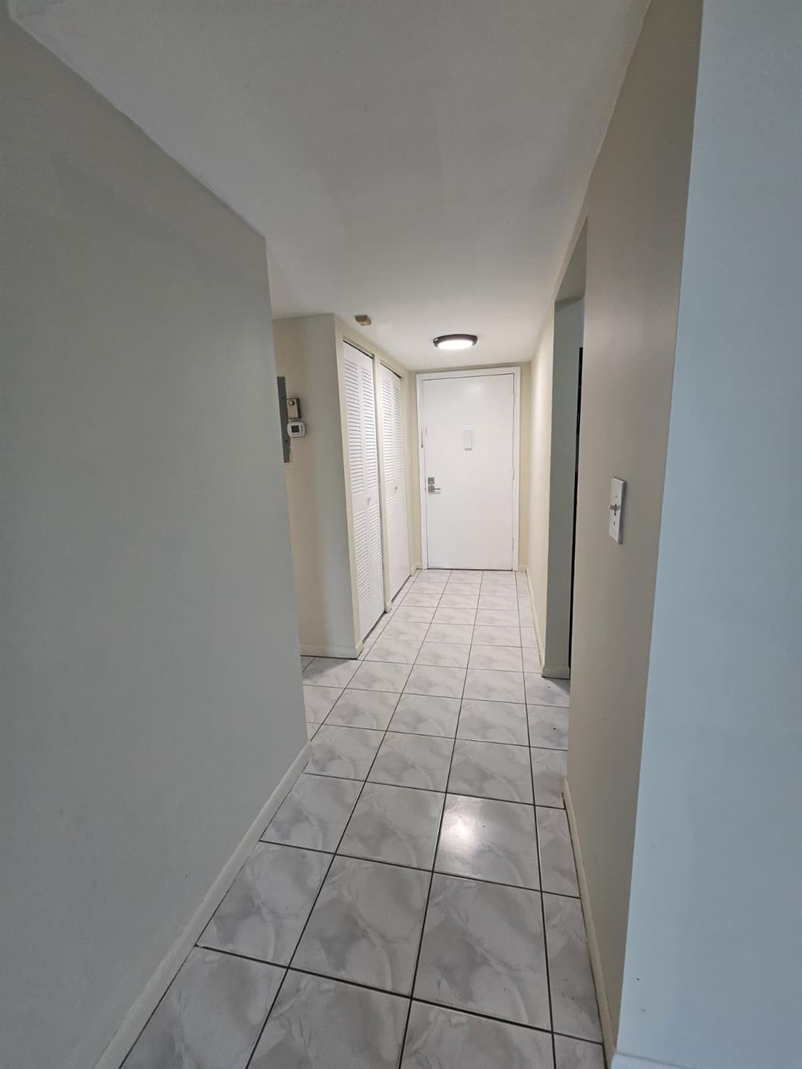 OAKS CONDO - Residential Lease