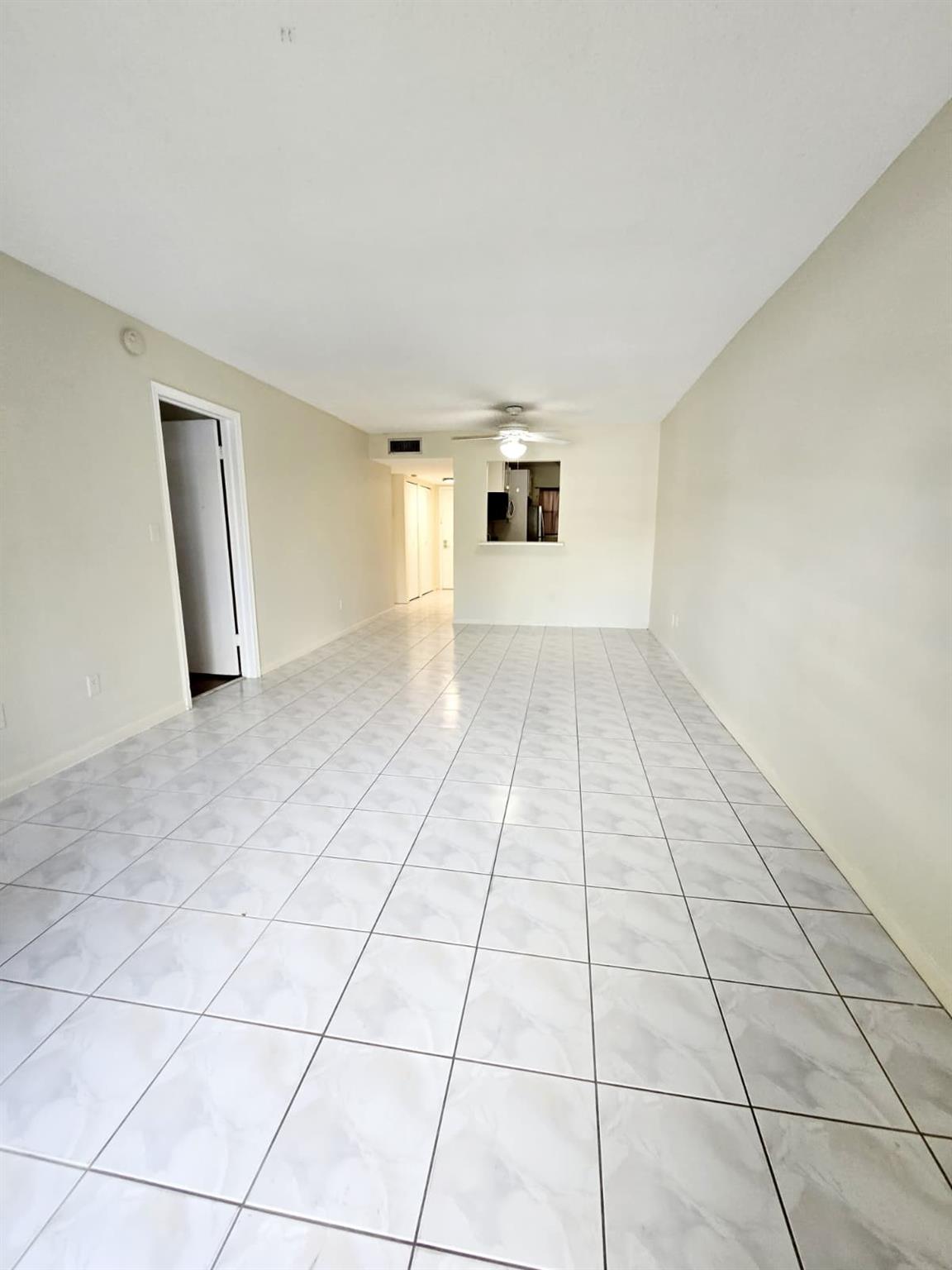 OAKS CONDO - Residential Lease