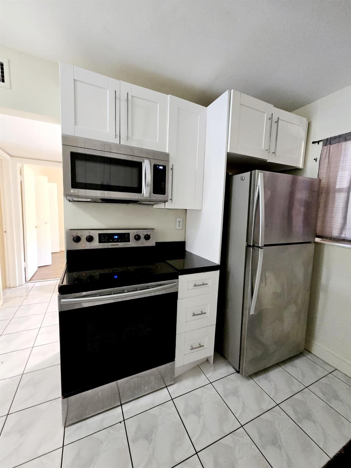 OAKS CONDO - Residential Lease