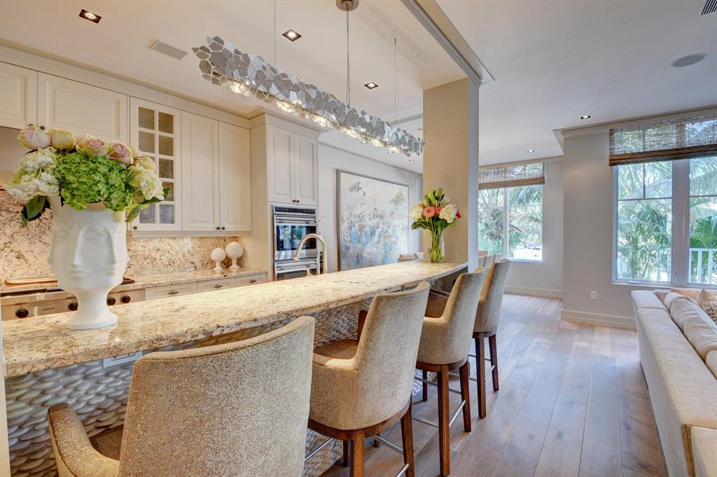 SEAGATE RESIDENCES CONDO - Residential