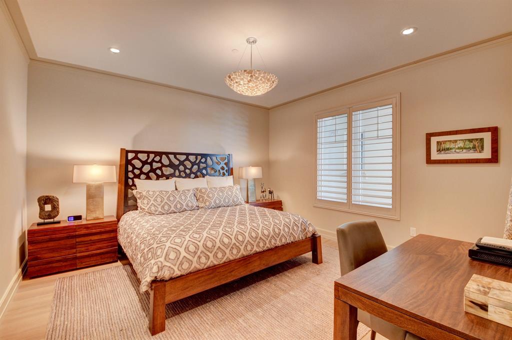 SEAGATE RESIDENCES CONDO - Residential