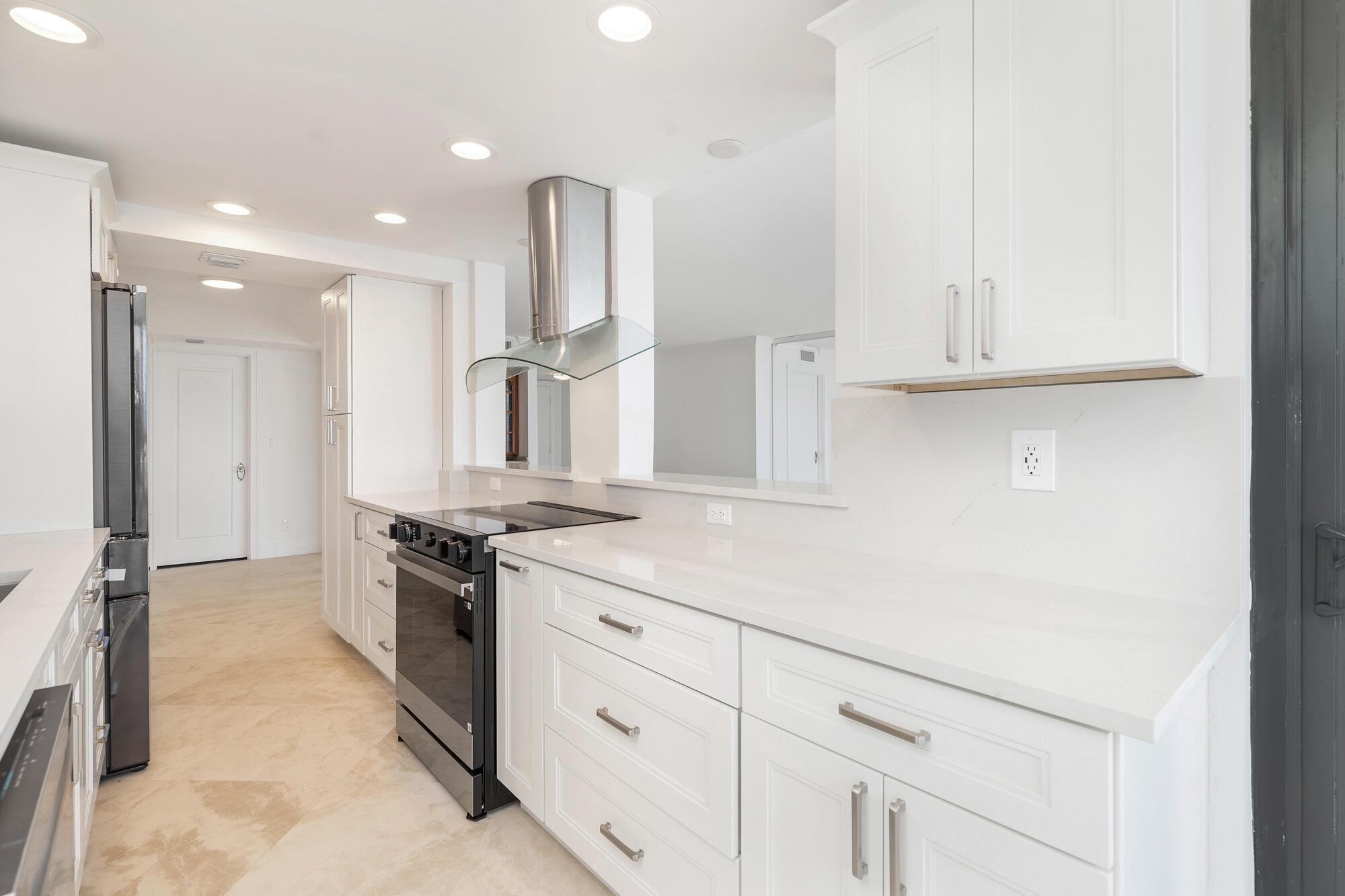 MAYFAIR HOUSE CONDO - Residential Lease