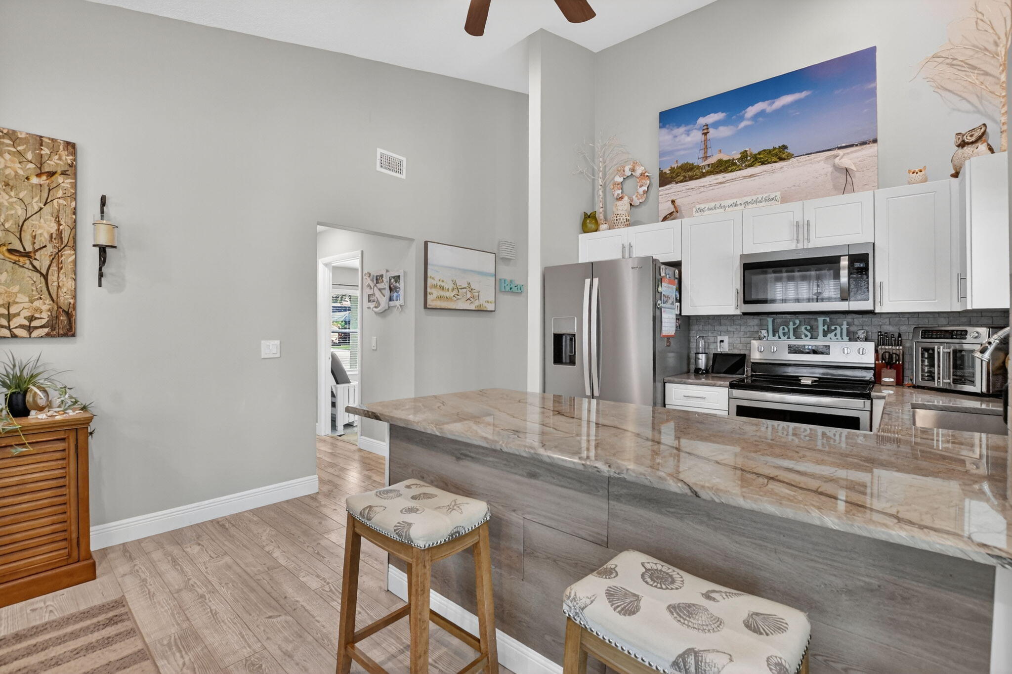 BAY WINDS 3 - Residential