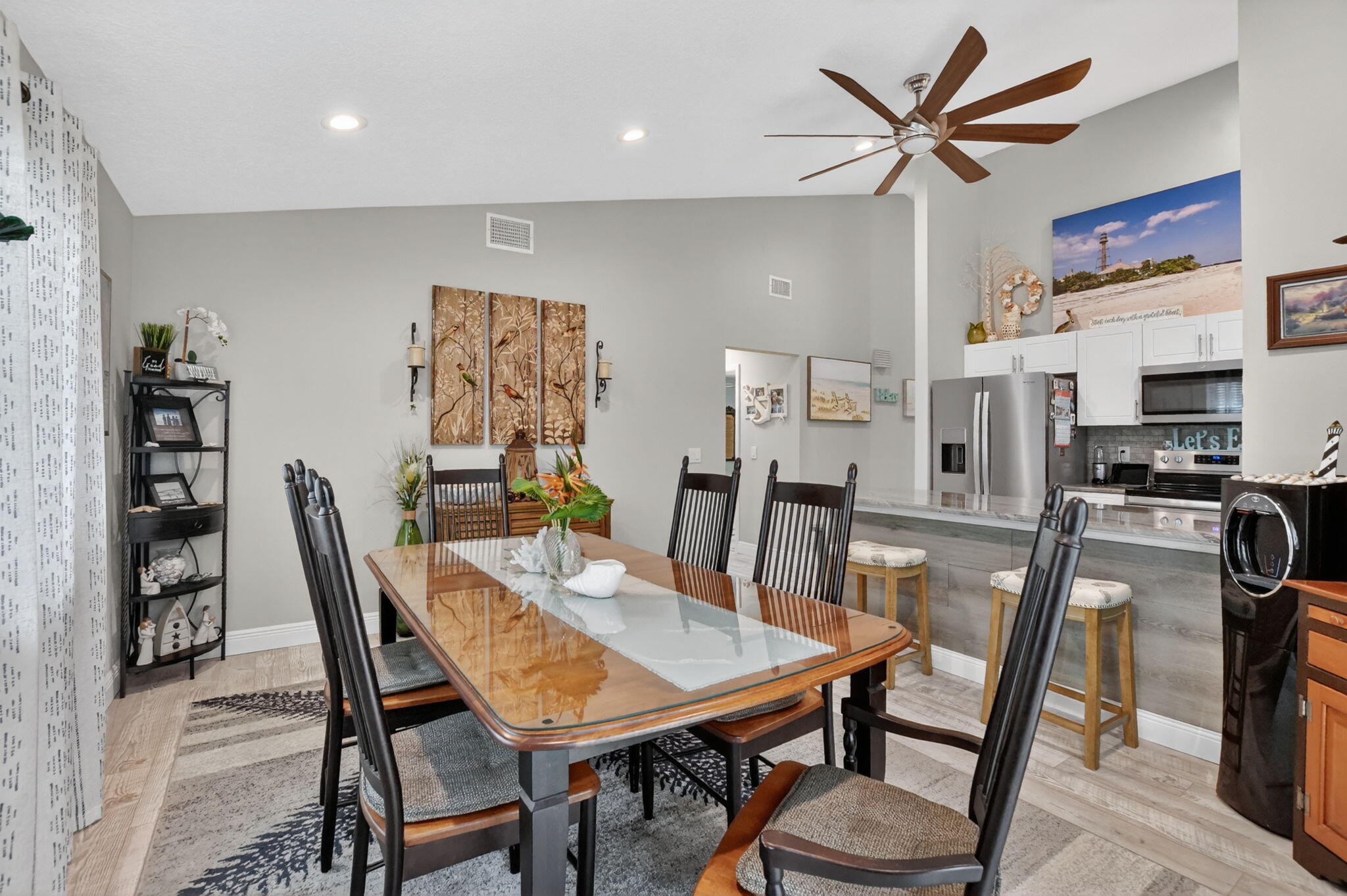 BAY WINDS 3 - Residential