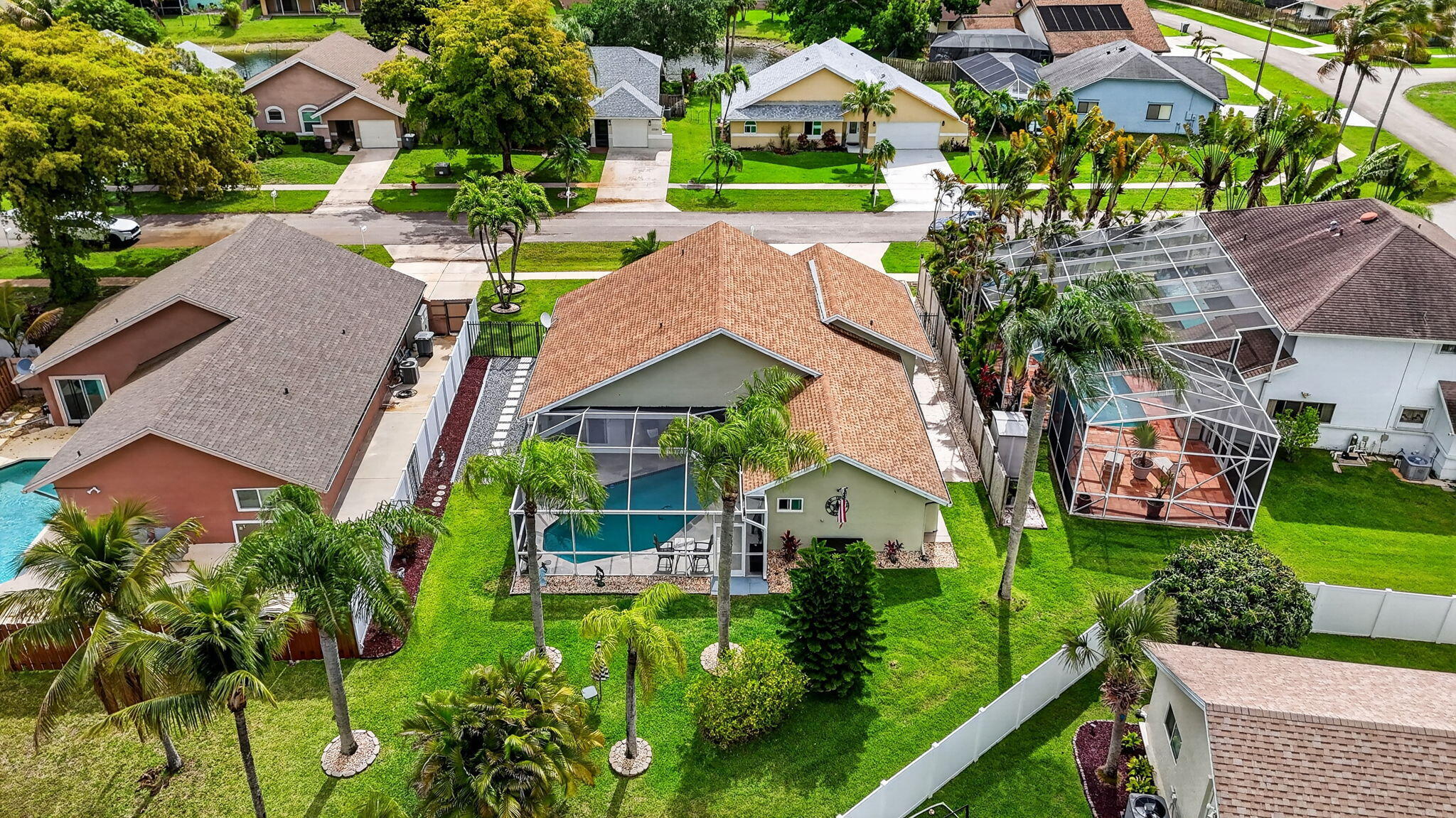 BAY WINDS 3 - Residential