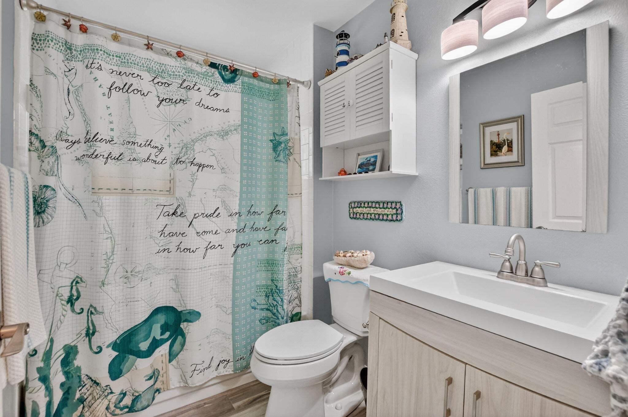 BAY WINDS 3 - Residential