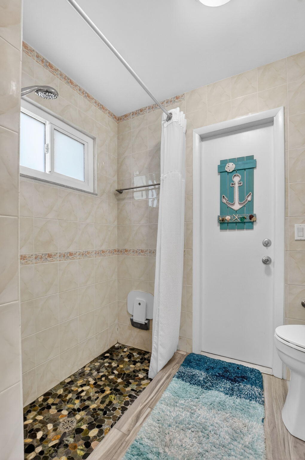 BAY WINDS 3 - Residential