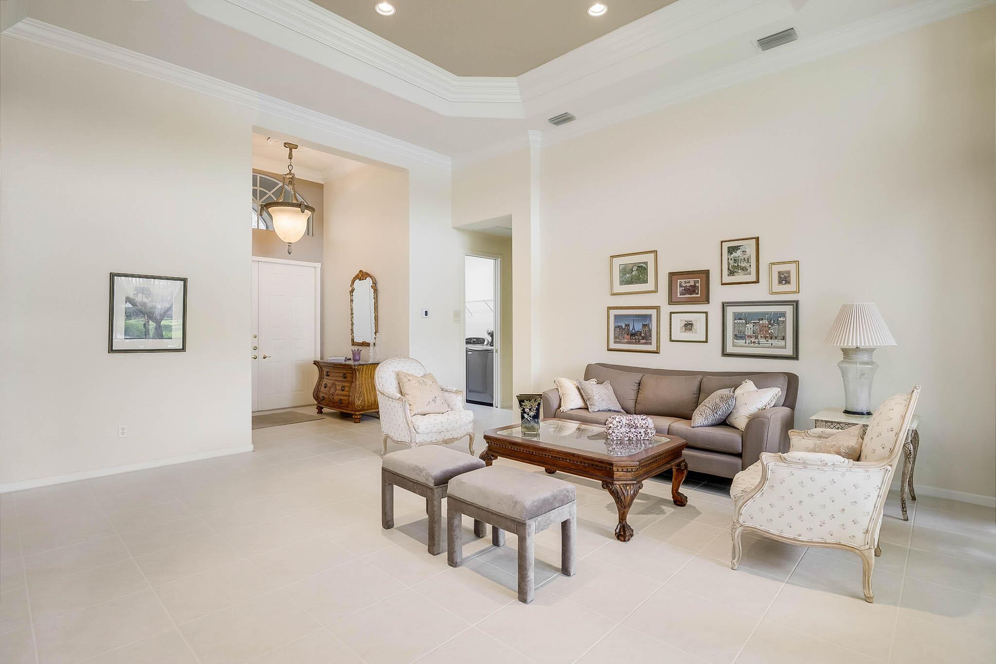 VALENCIA ISLES 3 - Residential
