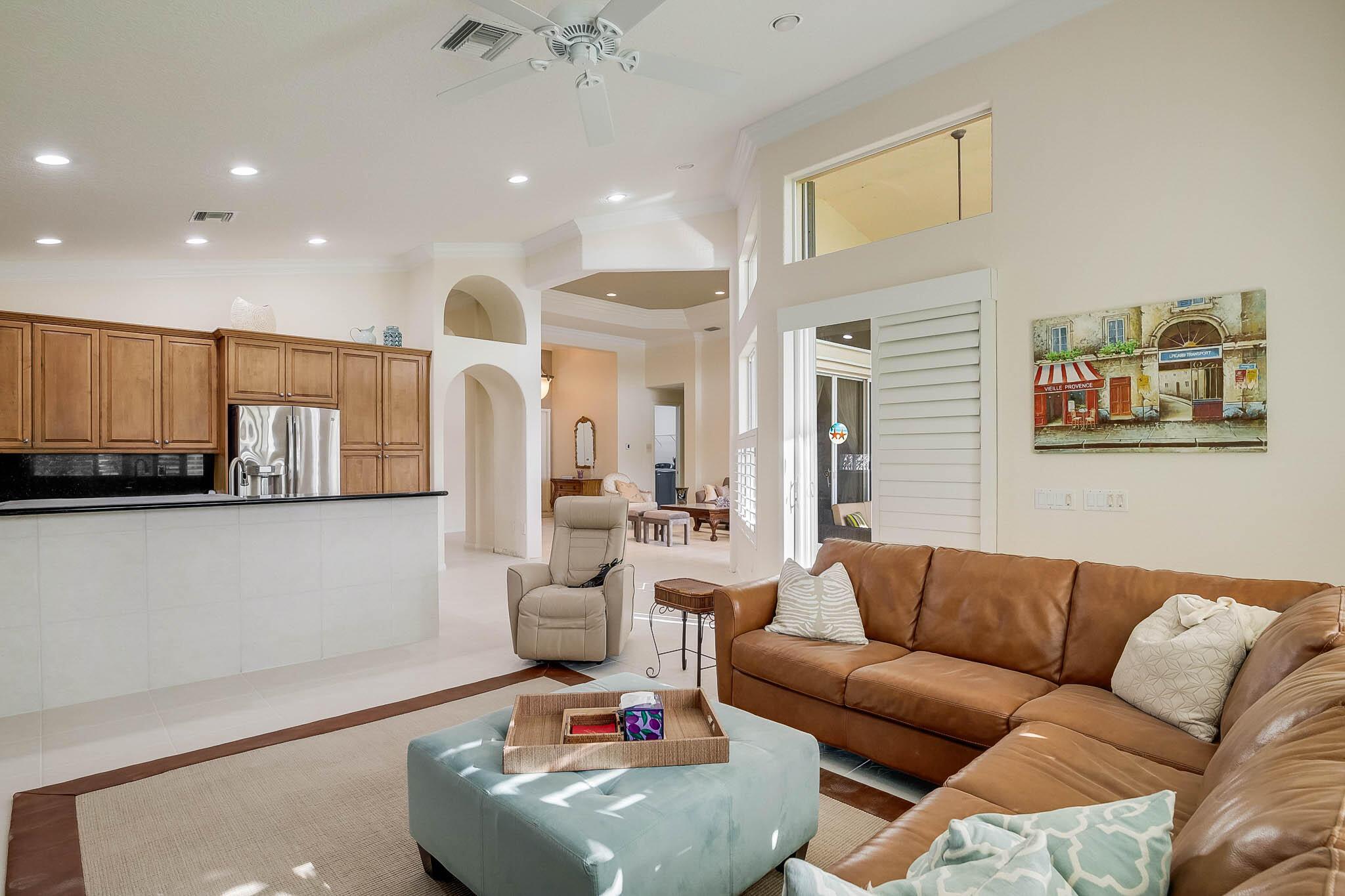 VALENCIA ISLES 3 - Residential