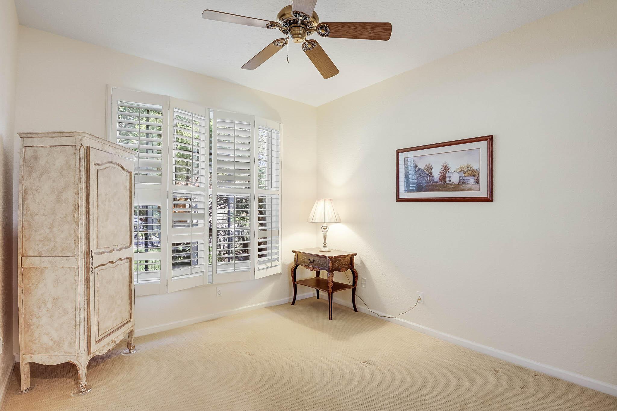 VALENCIA ISLES 3 - Residential