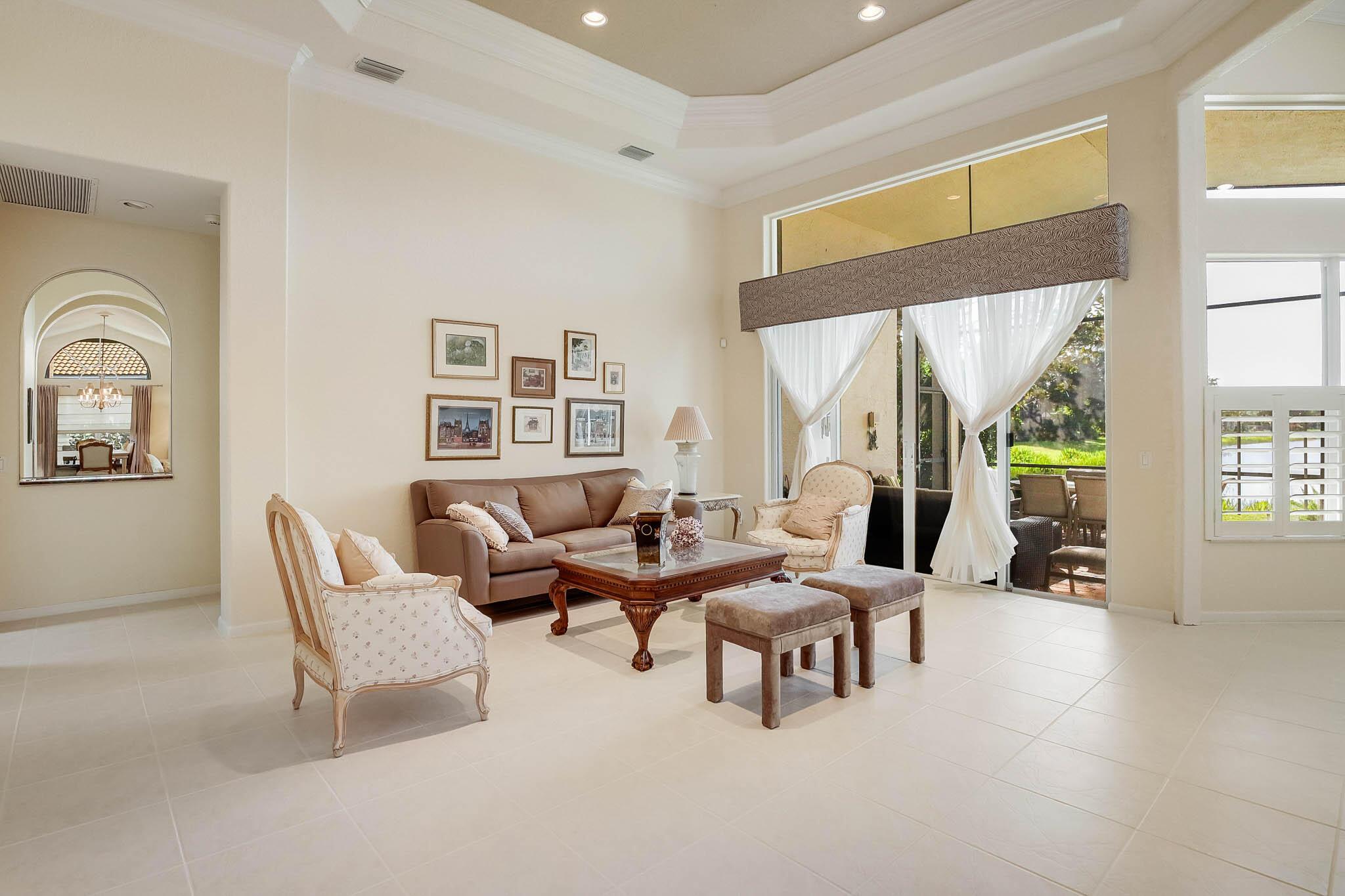 VALENCIA ISLES 3 - Residential