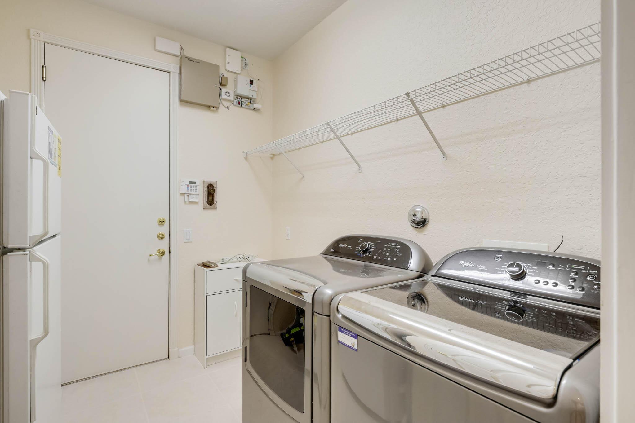 VALENCIA ISLES 3 - Residential