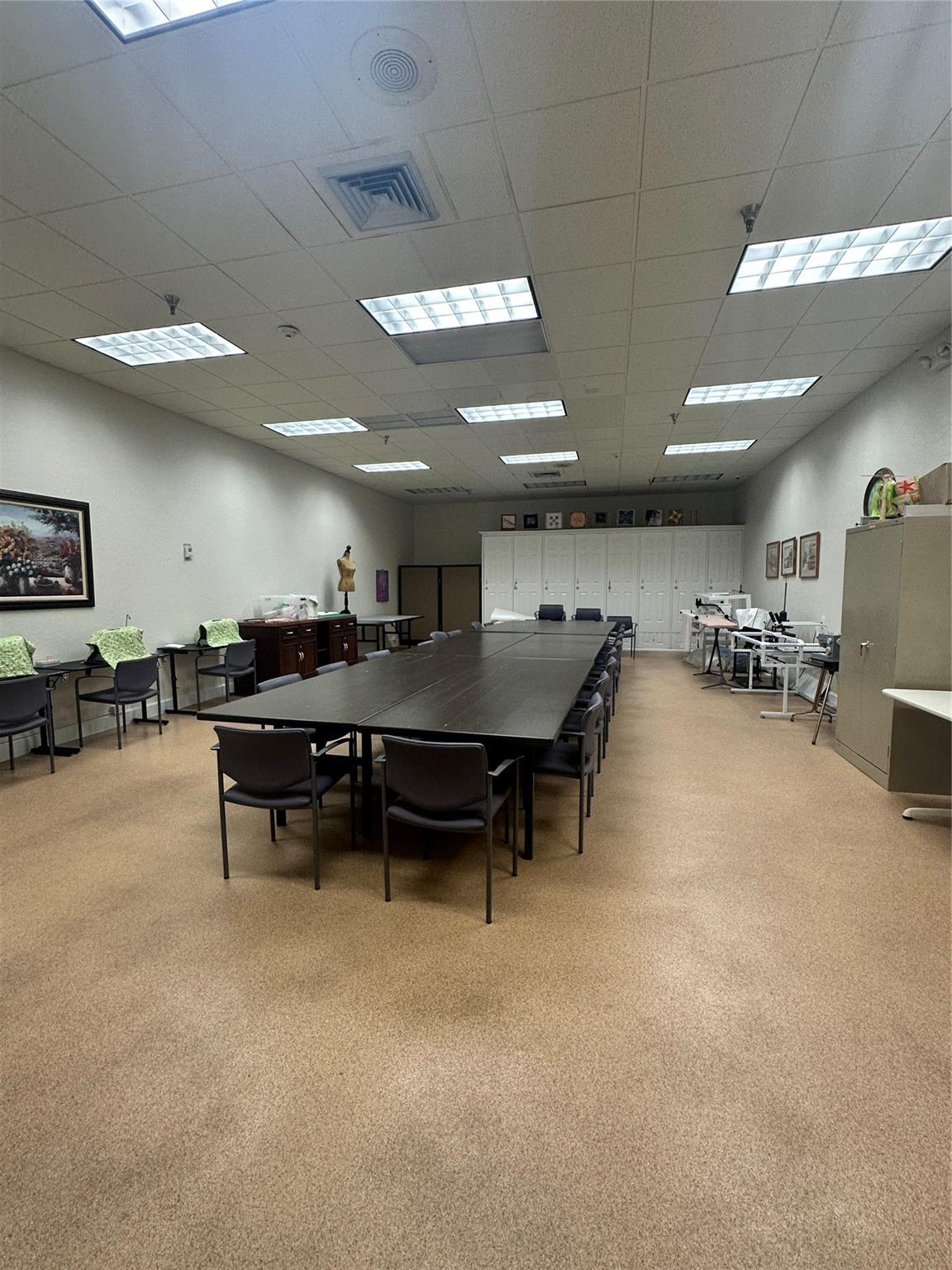 Kings Point Burgundy A-Q - Residential Lease