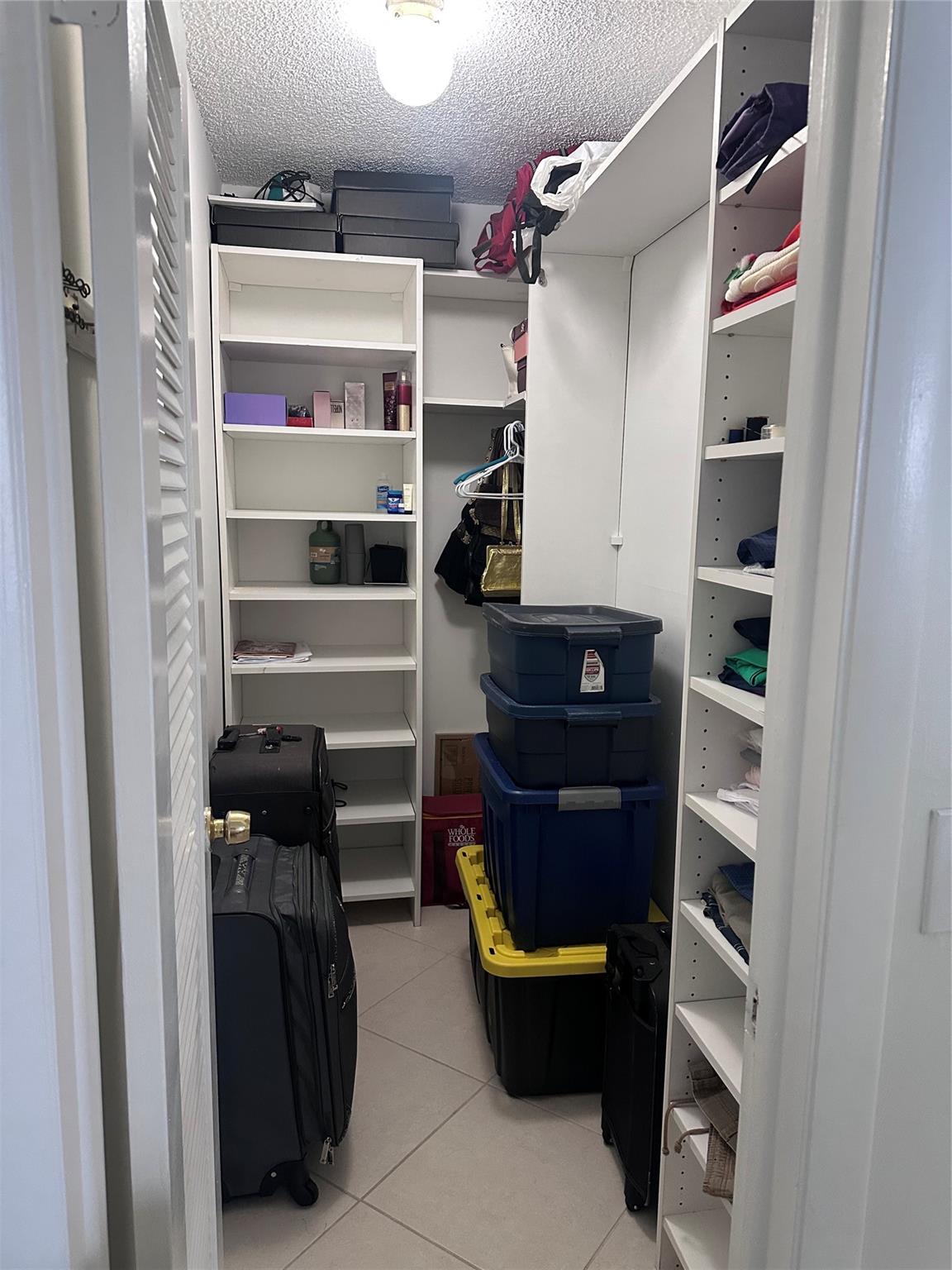 Kings Point Burgundy A-Q - Residential Lease