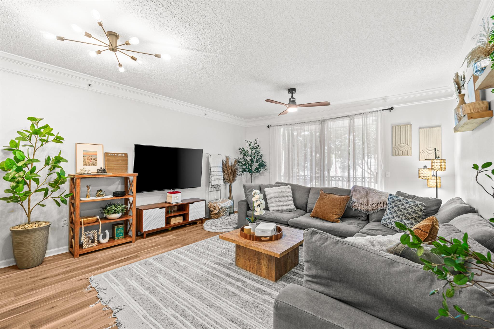 2020 Alta Meadows Lane 505