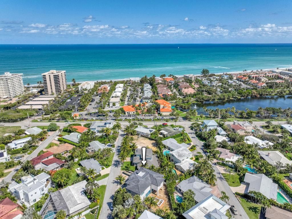 Photo of 430 Jupiter Lane, Juno Beach, FL 33408 (MLS # R10968382)