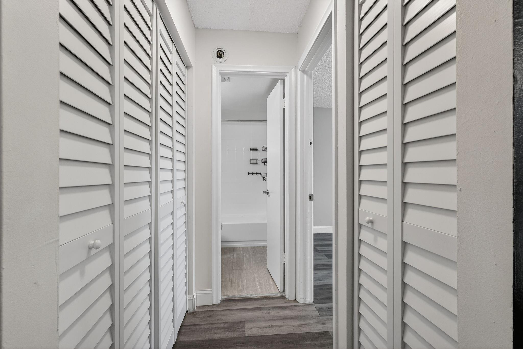 QUATRAINE CONDO - Residential