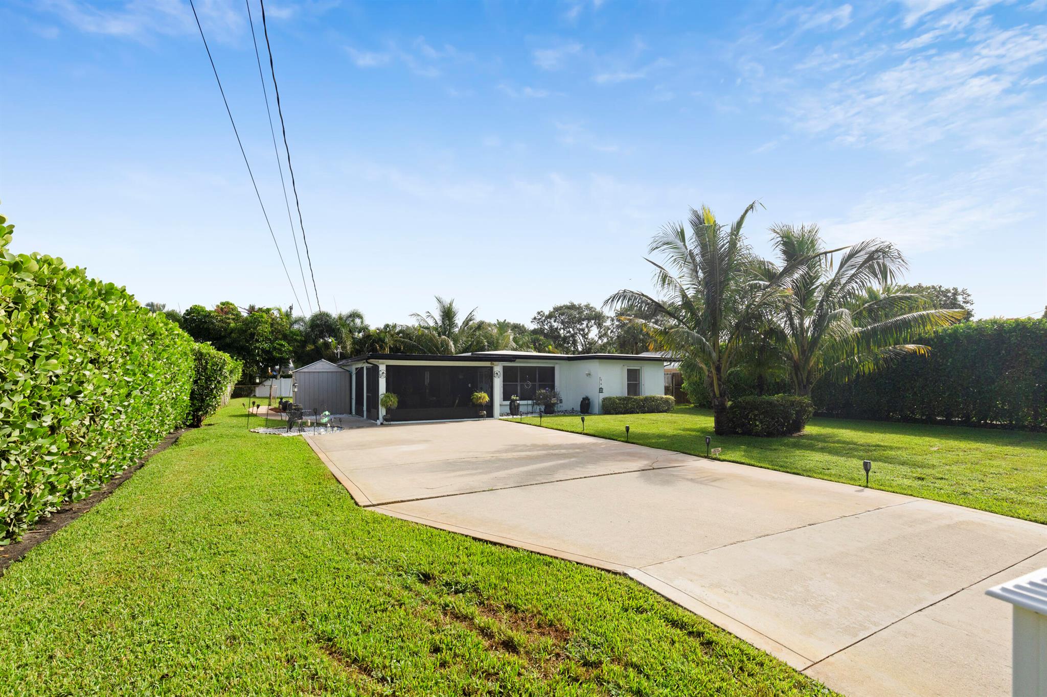 2417 Country Oaks Lane